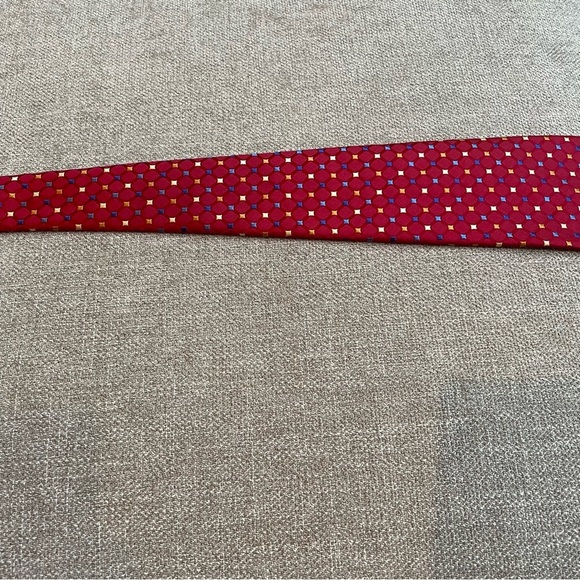 Jos A Bank Silk Made in the USA Diamonds Circles Gold Blue Red Professional Tie - Picture 7 of 10